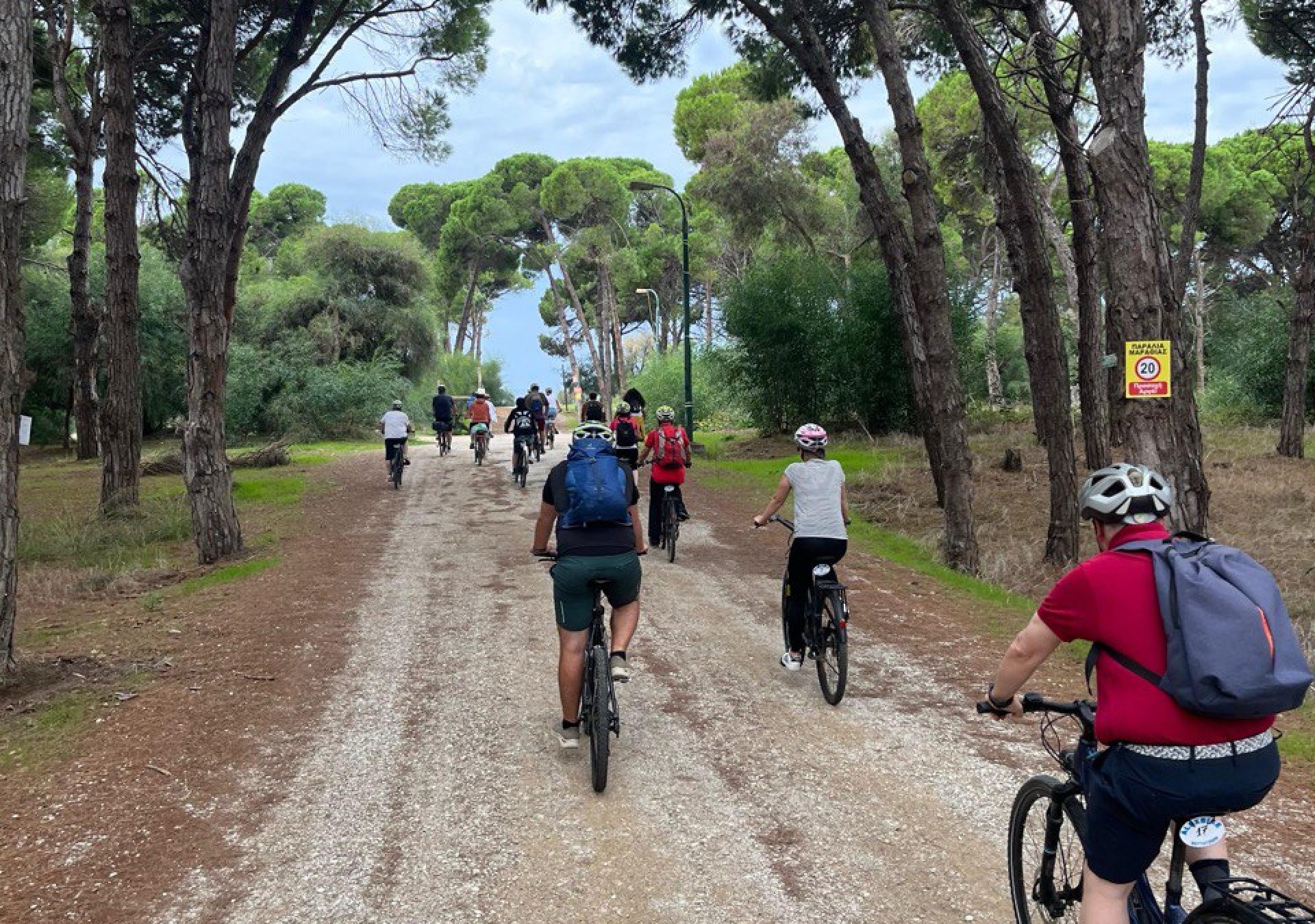 AusflC3BCge_27_agsajx