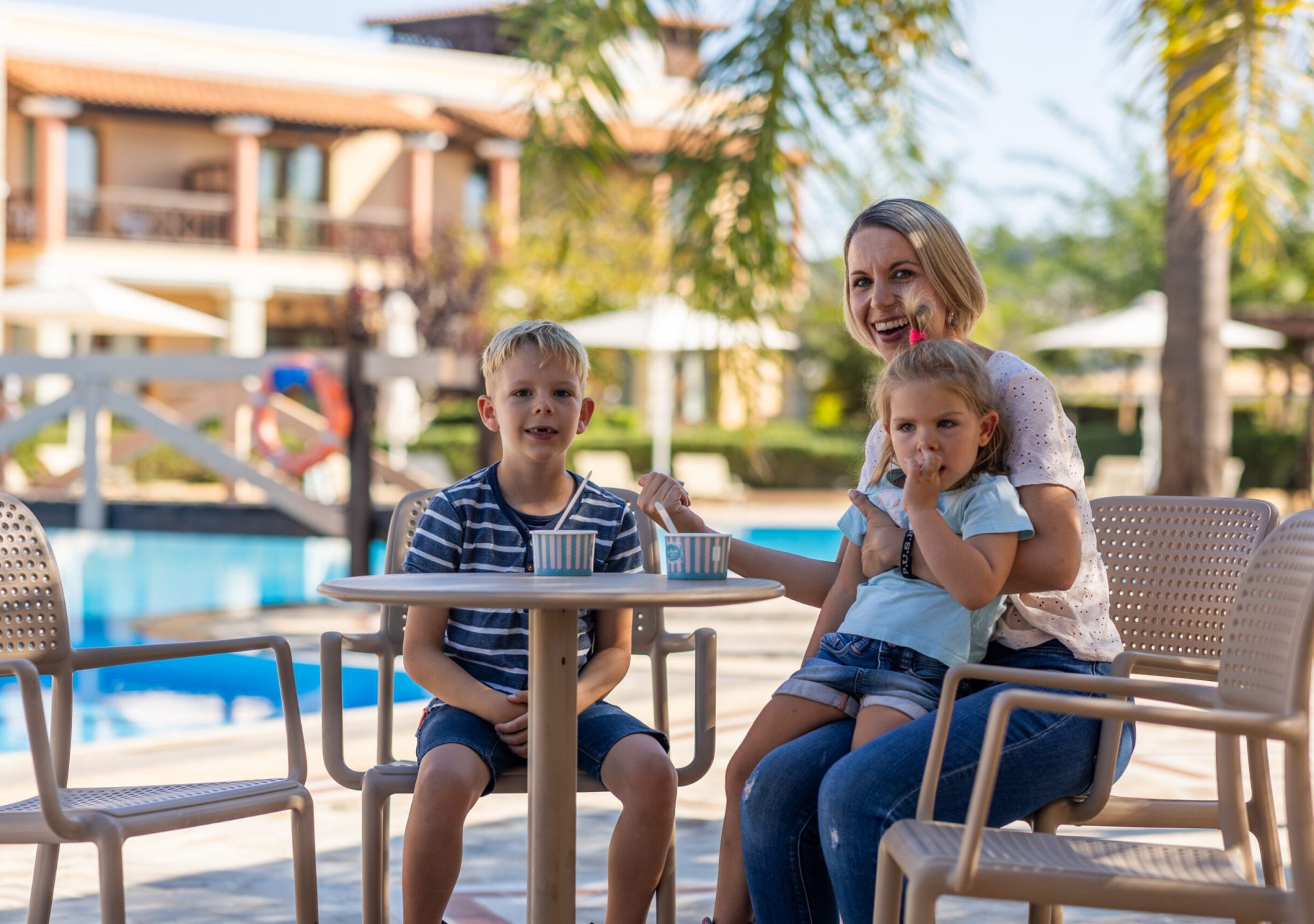 Shooting-Family-1-_N1A0559_n6fblv